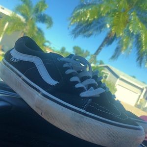 Vintage VANS Blk/wht SKUNKS size 10